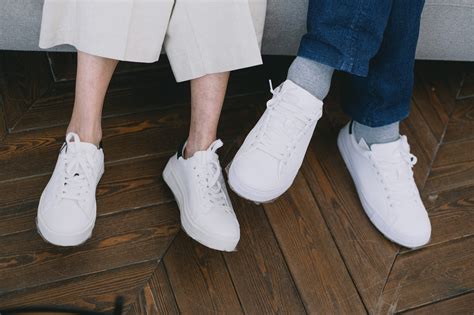 adidas schoenen wit houden|hoe krijg ik white sneakers.